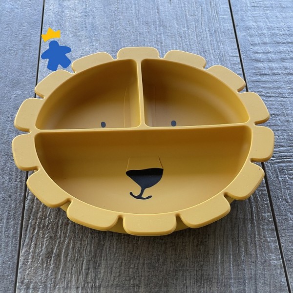 Assiette avec ventouse en silicone et compartiments Mr Lion - Trixie