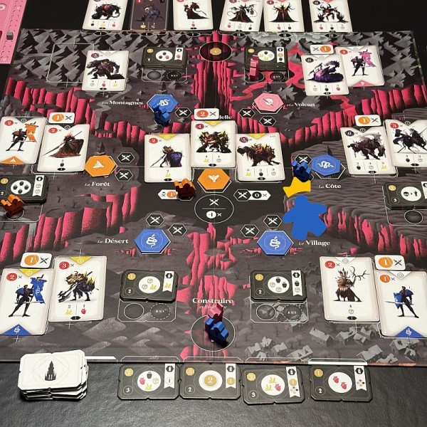 Couronne de Cendres - Card Noir & Pixie Games