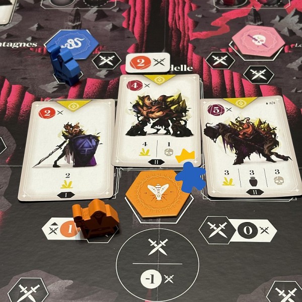 Couronne de Cendres - Card Noir & Pixie Games