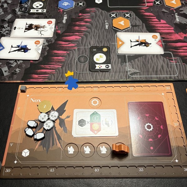 Couronne de Cendres - Card Noir & Pixie Games